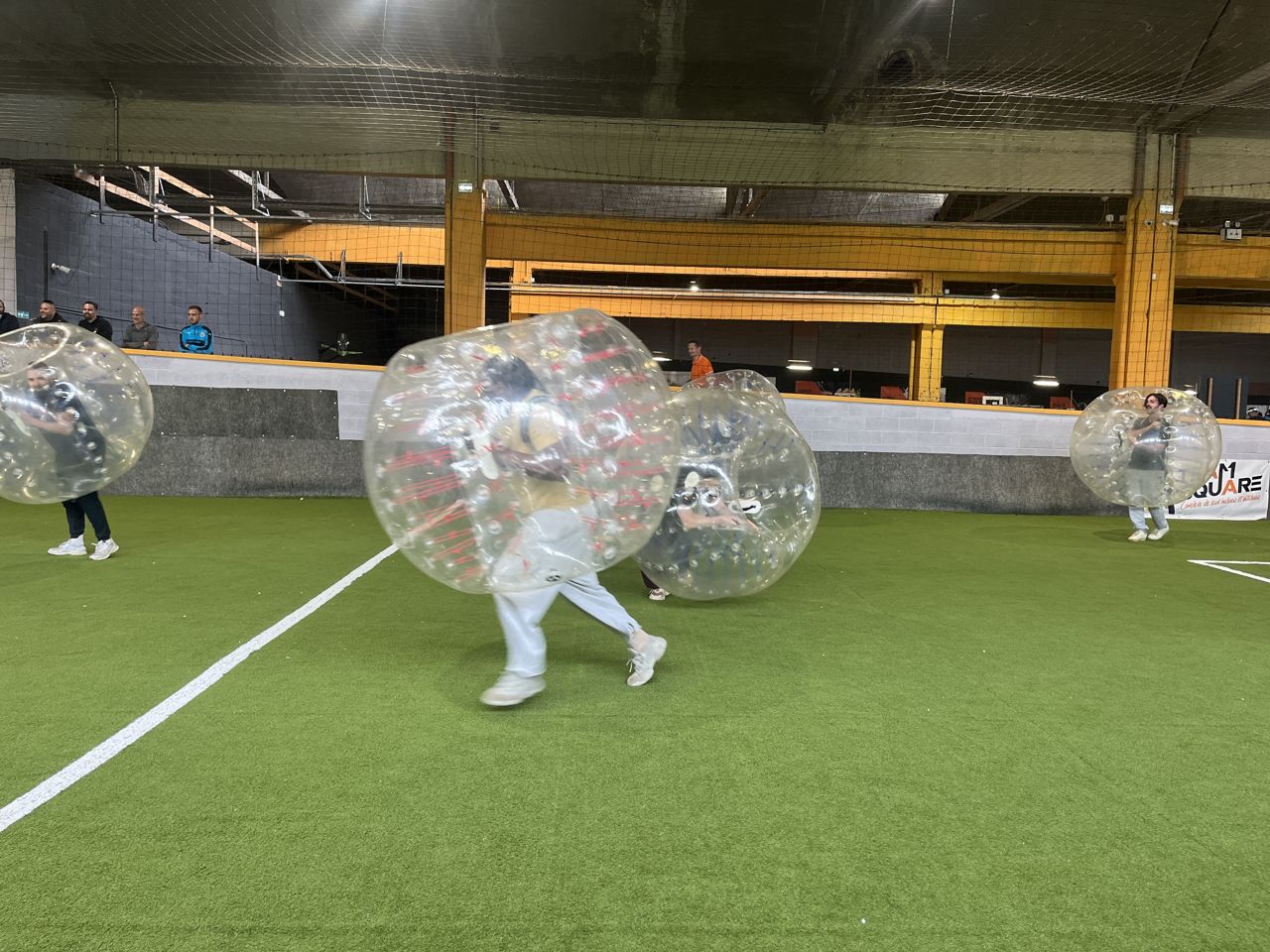 Bubble Foot Lens : animation sportive et fun signée Team Square